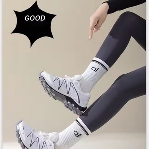 Chaussettes de sport de <span class=keywords><strong>luxe</strong></span> AL Yoga, absorbantes et respirantes, mi-hautes et hautes, <span class=keywords><strong>pour</strong></span> hommes et femmes, de marque de <span class=keywords><strong>luxe</strong></span>, colorées - Product Image 2