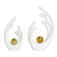 Décoration d'intérieur moderne et luxueuse en porcelaine plaquée or blanc, meuble TV, porche, boule dorée en céramique, ornements pour le salon