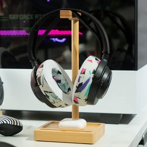 Bamboo <b>Headphone</b> <b>Stand</b> With Phone Holder Desktop Organizer For Over Ear <b>Headphones</b> And Smartphone Storage Rack - Product Image 4