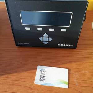 Registrador de Datos Meteorológicos Young 26800 con Pantalla LCD e Interfaz RS485 para Monitoreo Ambiental - Product Image 1