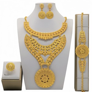 Женское колье с кисточками - Product Image 2