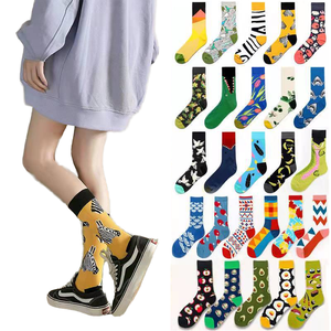 Calzini Unisex Casual Estetici Colorati con Motivi Floreali in Cotone Ecologico, Calzini Primaverili con Grafica Floreale Traspiranti e Allegri - Product Image 5