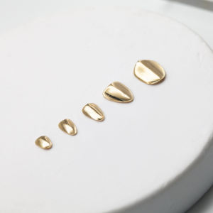 Grillz in Oro Vero 14k 18k Modello Lotus per Denti Piccoli con Gemme e Colla per Gioielli - Product Image 6