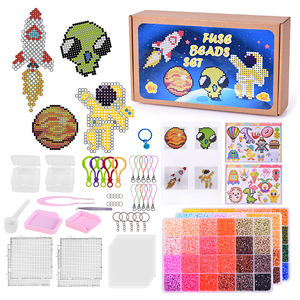 Perles de fusion de précision de haute qualité 2,6 mm, 26000+ pièces, kit de loisirs créatifs Perler Hama avec planche à perforations, pincettes et papier de repassage - Product Image 2