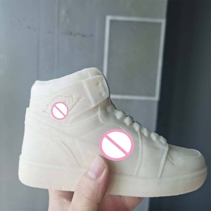 Vela Aromática Personalizada J51 Hecha a Mano con Cera de Soya Natural con Diseño de la Zapatilla <span class=keywords><strong>AJ1</strong></span> <span class=keywords><strong>Air</strong></span> Force One - Product Image 1
