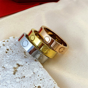 여성용 명품 브랜드 반지 18k 골드 스테인리스 스틸 레드 및 그린 반지 남성용 패션 주얼리 - Product Image 5