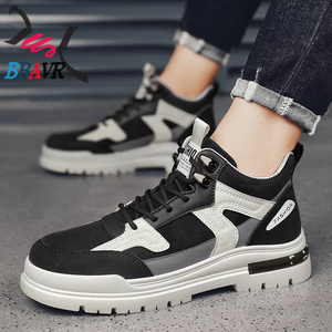 Bottes de travail rétro pour hommes, à semelle épaisse, coupe mi-haute, design tendance, antidérapantes, style décontracté, avec empeigne en maille respirante pour le printemps - Product Image 2