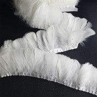 Plumes d'oie pour les bords de jupes, accessoires vestimentaires, garniture en plumes personnalisée, matériaux de bricolage, costumes de danse
