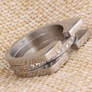 Bague en acier inoxydable 304 double couche en forme de fer à cheval avec diamants, style européen et américain, pour femme - Product Image 4
