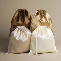 Haute qualité impression personnalisée Logo réutilisable voyage Portable couleur bonbon tissu de soie poussière Satin cordon pochette sac
