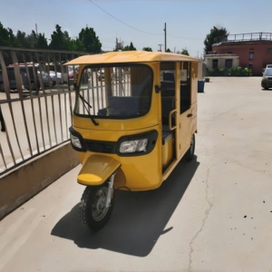 Scooter Passager 60V Moteur 1500W Batterie 60V52A Autonomie 65-75km Capacité de Montée 15° 4 Places Fermé pour Usage Communautaire/Scénique - Product Image 2