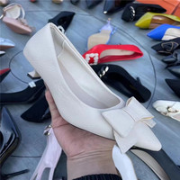 Liquidation d'articles en surplus : Chaussures à talons hauts de qualité supérieure pour femmes, vente en gros en gros volume