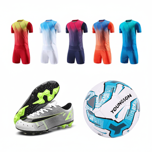 Botas de fútbol, balón de fútbol - Product Image 1