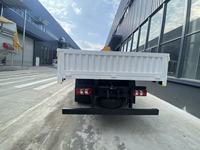 Grue montée sur camion tout-terrain 4x4 personnalisée, norme Euro 2, pour opération sur le terrain