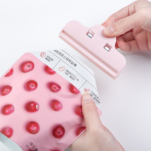 Food Sealing <b>Clips</b> Plastic Bag <b>Clips</b> Reusable Kitchen Snack Storage Preservation Minimalist Design Pink Color - Product Image 3