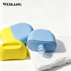 Bouteille de voyage souple avec cordon et porte-clés, contenant portable vide pour crème solaire, désinfectant pour les mains et lotion - Product Image 2