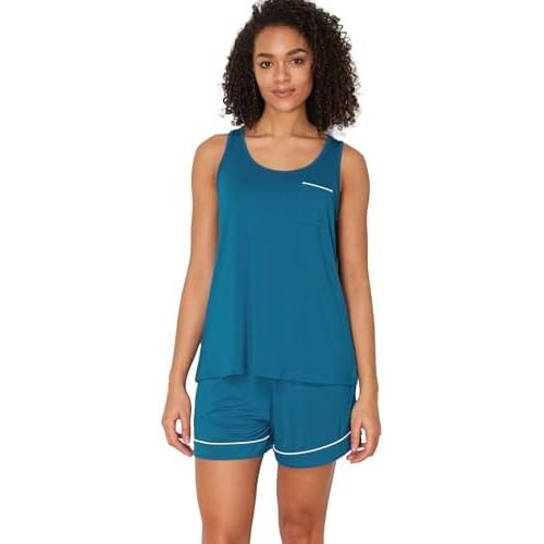 สีน้ำเงินอมเขียว