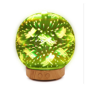 Difusor de Aromas con Temática de Amor, Humidificador Ultrasónico de Vidrio 3D de 100 ml con Luz LED para Uso en el Hogar y la Oficina - Product Image 4