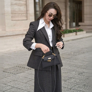 Blazer a Rayas para Mujer al por Mayor, Chaqueta Tejida Entallada con Botones Delanteros, Elegante Traje Formal de Oficina para Negocios B9025 - Product Image 1