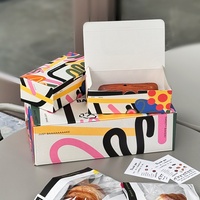 Boîte de papier à gâteau avec logo personnalisé imprimé tendance Mousse à dessert Pâtisserie Emballage à emporter Tarte aux œufs Cuisson Style alimentaire