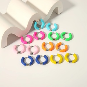 ต่างหูฮักกี้ ต่างหูเหล็กไทเทเนียมทรงเรขาคณิตหลากสี น้ำเงินเข้ม เขียว ฟ้า ส้ม ชมพู เหลือง แดงกุหลาบ - Product Image 1