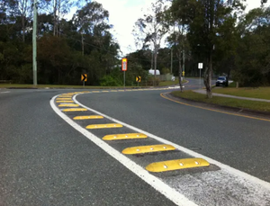 ยางทรงกลมสีเหลืองสำหรับทางเดินรถบ้านที่วิ่งได้ทนทาน - Product Image 3