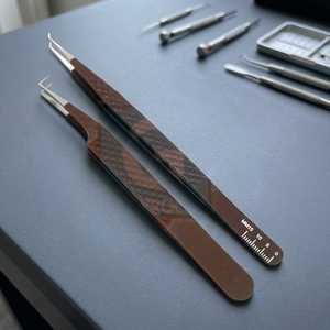 Pinzas de Acero Inoxidable Antimagnéticas y Duraderas para Extensión de Pestañas y Herramientas de Belleza con Punta Suave de 10 mm de Longitud y Embalaje en Bolsa - Product Image 1