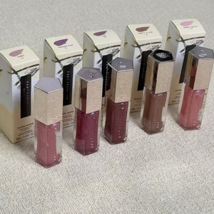 ลิปกลอส 9 สี เนื้อฉ่ำวาว 9 มล. บำรุงริมฝีปากให้อวบอิ่ม ติดทนนาน ไม่เหนียวเหนอะหนะ ให้ความเงางามแบบกระจก เหมาะกับทุกสีผิว - Product Image 5