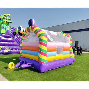 Château gonflable rayé coloré avec toboggan - Équipement de jeu en PVC commercial personnalisable pour les locations de fêtes en plein air pour enfants - Product Image 4
