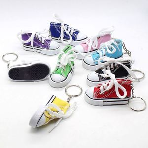 Porte-clés mini baskets en toile pour enfants et adultes, porte-clés en forme de chaussures de tennis de 3 pouces - Product Image 6