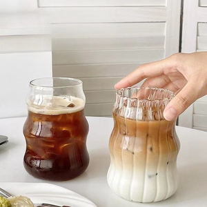 530ml 17oz Design Créatif Motif Côtelé Borosilicate Lunettes En Forme De Gourde Mike Café Latte Tasses En Verre avec Paille En Verre - Product Image 3