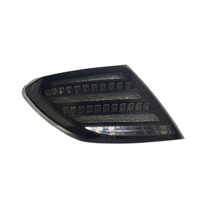 Feux arrière à LED pour Mercedes-Benz Classe C W204 (2007-2014) |   Nouvel ensemble de feux arrière clairs pour feux stop |   Style OE Plug and Play - Product Image 4