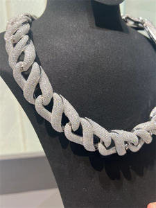 สร้อยคอฮิปฮอปชุบทองประดับเพชรโมอิสซาไนต์ VVS ขายดี รุ่น Cuban Chain สำหรับผู้ชาย - Product Image 5