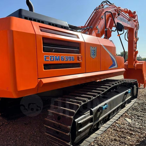 Excavadora de cadenas de 38.5 toneladas CDM6396 con motor potente de 209W, fuerza máxima de excavación de la cazoleta de 255kN y alta eficiencia. - Product Image 1