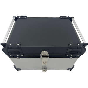 <span class=keywords><strong>Top</strong></span> <span class=keywords><strong>Case</strong></span> Moto 80L en Alliage d'Aluminium Robuste, <span class=keywords><strong>Universel</strong></span>, Étanche, à Dégagement Rapide, Grande Capacité, Argent - Product Image 2