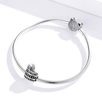 Pendentif Colosseum plaqué argent, thème classique, cadeau unisexe