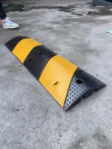 22000lbs लोड क्षमता रबर की गति 40 \ 'लंबी रेडक्टर्स को सड़क उपयोग के लिए डामर कंक्रीट ट्रैफिक ड्राइववे के लिए - Product Image 6