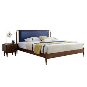 Cama de Madera Maciza de Estilo Nórdico de 1.8 m con Cabecera Tapizada Doble en Color Nogal, Muebles para Dormitorio - Product Image 5