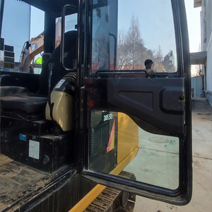 Mini-excavatrice Caterpillar 305.5e d'occasion du Japon, modèle 2024, 5545 kg, avec moteur, pompe à engrenages et roulement - Product Image 4