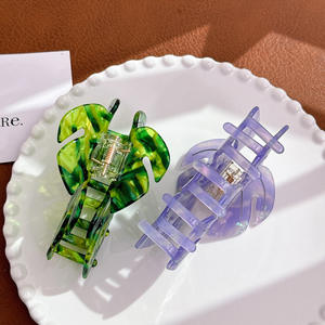 Fermaglio per Capelli di Alta Qualità a Forma di Foglia Verde in Acetato 9,3cm per Donne e Ragazze, Uso Primaverile ed Estivo per Coda di Cavallo e Feste - Product Image 3