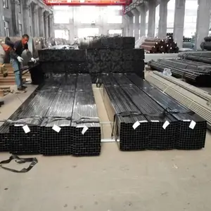 निर्माण के लिए वेल्डेड पाइप q235 6m स्पॉट स्टॉक ब्लैक आयरन स्क्वायर स्टील ट्यूब