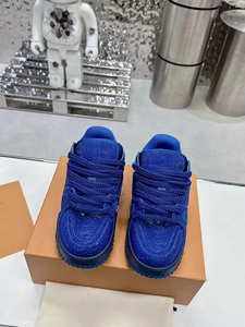 Calzado Deportivo de Lujo para Hombre y Mujer, Diseño Casual de Invierno con Cordones, Alta Calidad, Personalizable - Product Image 2