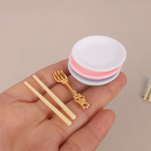 Ensemble de vaisselle miniature pour <span class=keywords><strong>maison</strong></span> de poupée, modèle miniature de <span class=keywords><strong>assiette</strong></span>, fourchette, baguettes et <span class=keywords><strong>set</strong></span> de table simulés, accessoires de bricolage pour scène ob11 - Product Image 4
