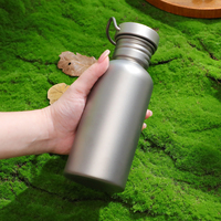 Titane Produits Accessoires Titane Bouteille D'eau 500ml 600ml 750ml Camping En Plein Air Cyclisme Sports Titane Bouteille avec Couvercles