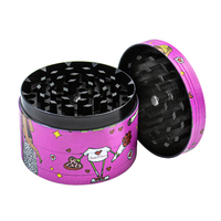 Broyeur d'herbes mignon Kit de broyeur de tabac à épices sèches Machine Vente en gros Broyeur d'herbes manuel en métal rose avec logo personnalisé