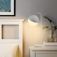 Ampoule de nuit de table à intensité variable avec contrôle d'application de la vie moderne Lampes RVB d'intérieur LED PC CE Globe AC 60 Smart Voice Bulb Socket 0.5