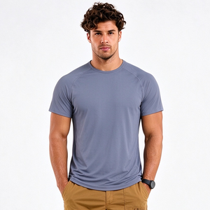 Nouveau T-shirt Homme Slim Fit Sportif Uni en Tricot Léger à Manches Courtes, Écologique, Respirant et Séchage Rapide - Product Image 2