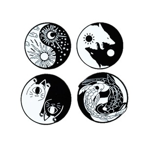 เข็มกลัดรูปทรงกลมลายไท่จี๋หยินหยางข้ามพรมแดน ลายแมวขาวดำ สุนัขจิ้งจอก ปลาคาร์พ  ตราโลหะผสม  เครื่องประดับเสื้อผ้า ขายส่ง - Product Image 1