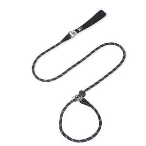 สายจูงสุนัขแบบแข็ง ผลิตโดยผู้ผลิต ขายส่ง ปรับแต่งได้ ทำจากไนลอน สำหรับฝึกสุนัข สไตล์สปอร์ต สะท้อนแสง ปรับได้ จับถนัดมือ เชือกสำหรับสัตว์เลี้ยง - Product Image 4