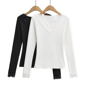 2 Pilihan Warna Kaos Rajut Kerah V Lengan Panjang Berenda Warna Solid Kasual Modis untuk Wanita - Product Image 1